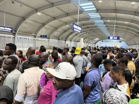 The Lagos Train Making Commuting 'Stress-Free' Mediaage NG Abuja, Nigeria - Mediaage NG News - Judging by the crowds cramming on to the trains at rush-hour, Lagos's new light rail service - linking the island to the mainland - is a big hit.