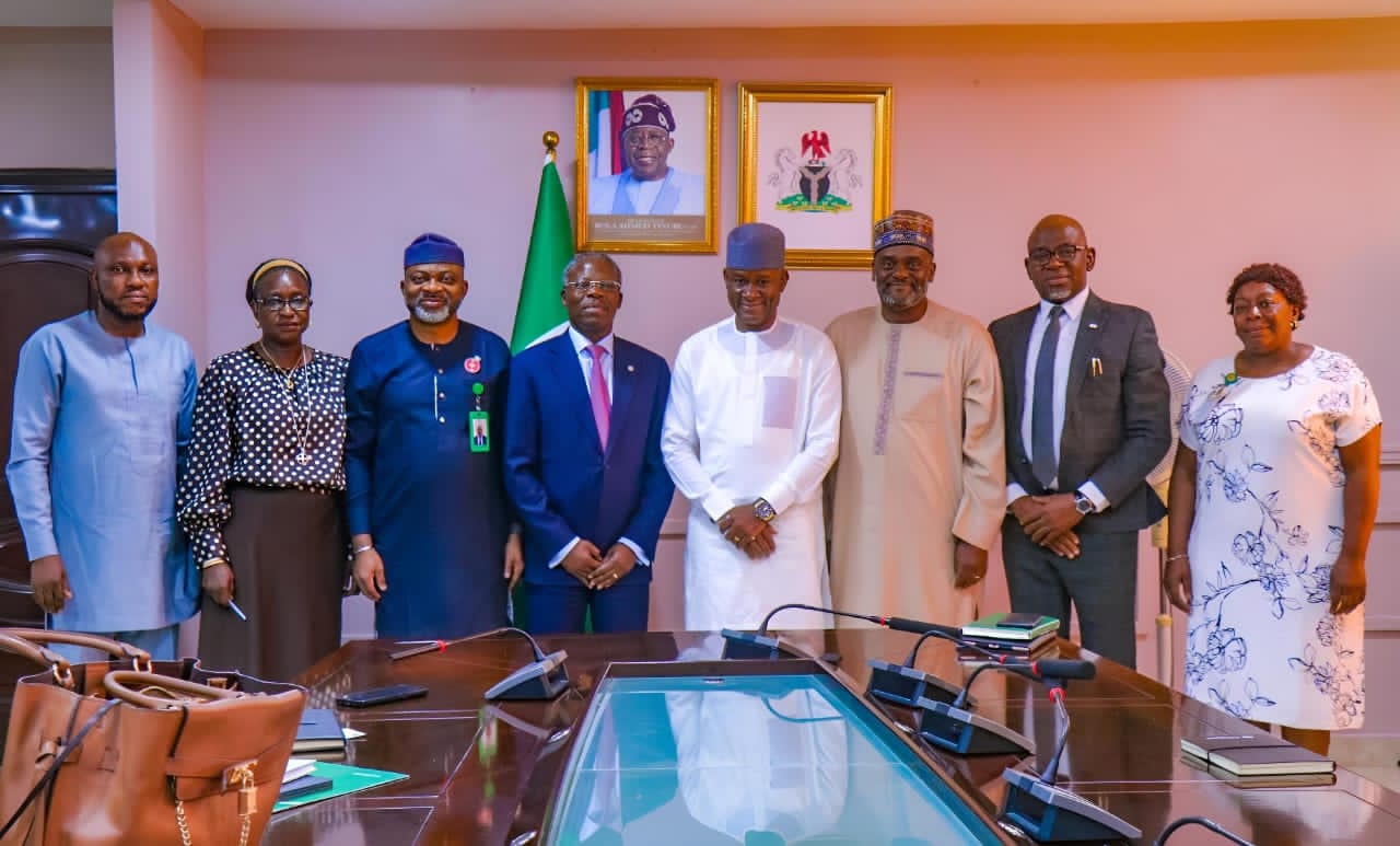 Nigeria Committed to Sustainable Industrial Growth - Minister Mediaage NG The Nigerian Minister of State for Industry, Trade, and Investment (FMITI), in a high-level briefing by the Bureau of Public Enterprise, reiterated government’s commitment to sustainable industrial growth.