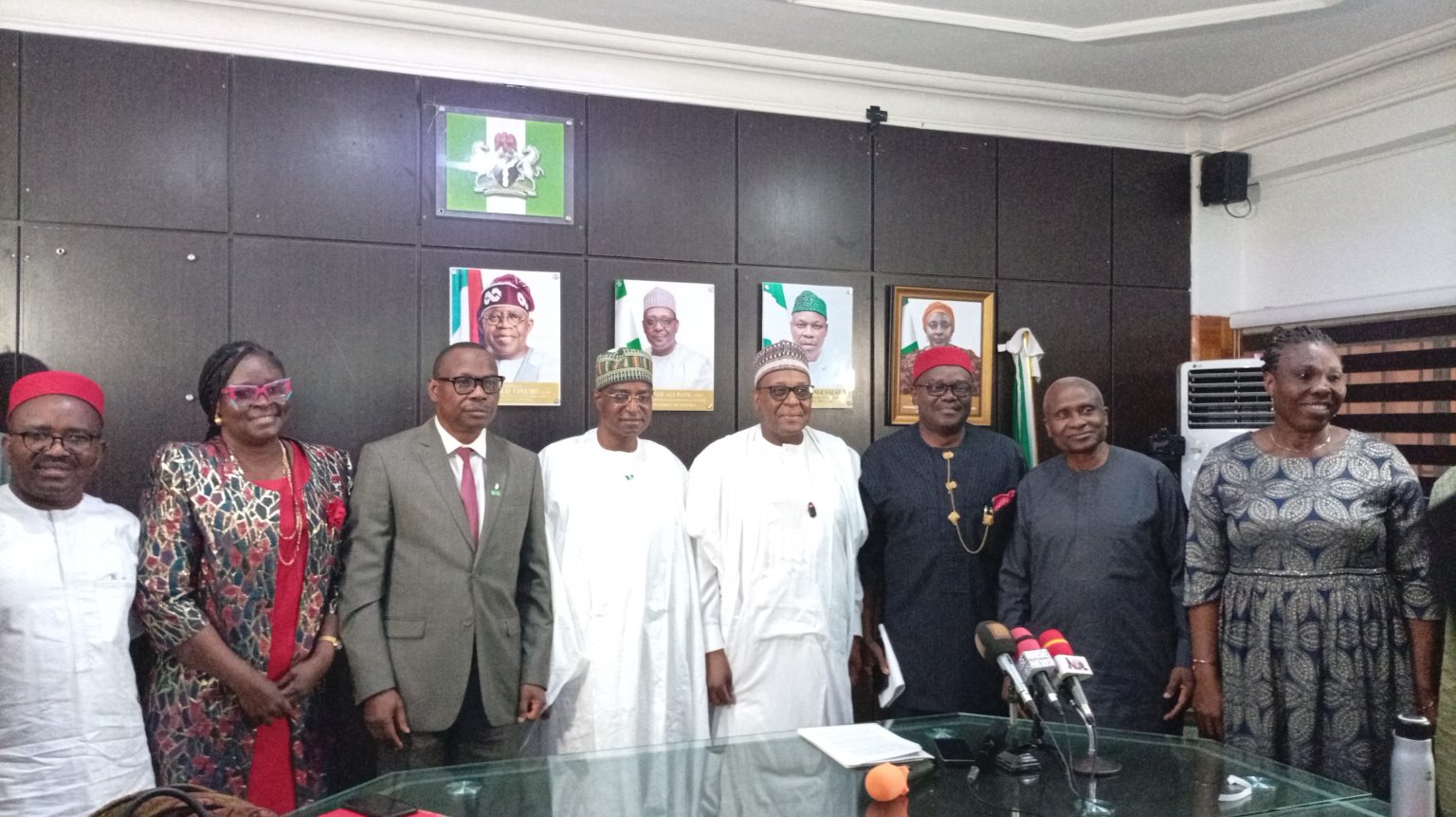 5th Global Conference On AMR: Nigeria Inaugurates Multi-sectoral Ministerial Advisory Committee Mediaage NG The Nigerian government on Tuesday inaugurated a multi-sectoral Ministerial Advisory Committee to coordinate preparations for the 5th Global High-Level Ministerial Conference on Antimicrobial Resistance (AMR), slated for June 29–30, 2026, in Abuja, the nation's capital