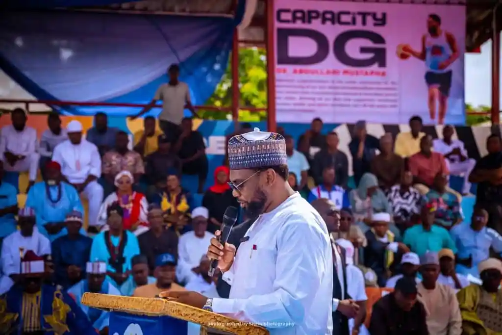 DAM Foundation Unveils Transformative Initiatives In Kogi State Mediaage NG The DAM Foundation, a non-profit organisation, has unveiled three transformative initiatives in Okene, Kogi State, aimed at strengthening education, community development, and economic empowerment, particularly for youths and small-scale entrepreneurs.