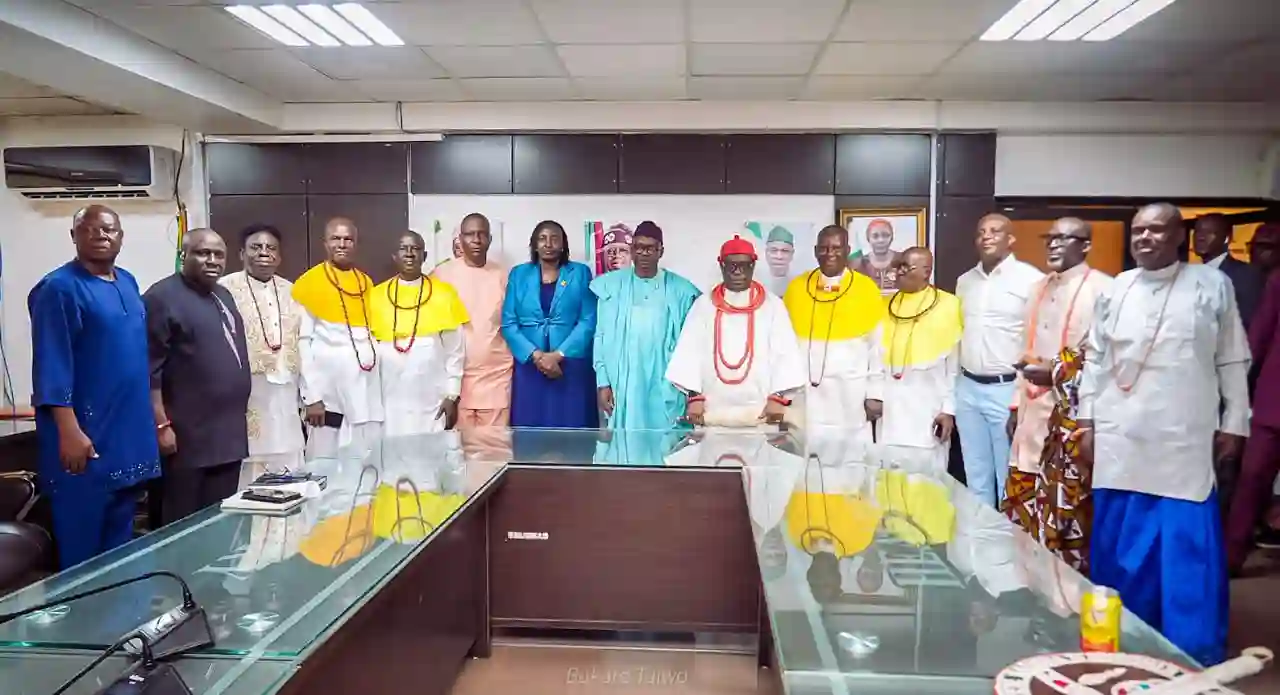 Nigeria Ramps Up Health Infrastructure, Sets Sights on New Federal Medical Centres Mediaage NG The Nigerian government has intensified efforts to expand the country's healthcare infrastructure, reiterating that the establishment of additional federal tertiary hospitals is central to President Bola Ahmed Tinubu’s Renewed Hope Agenda.