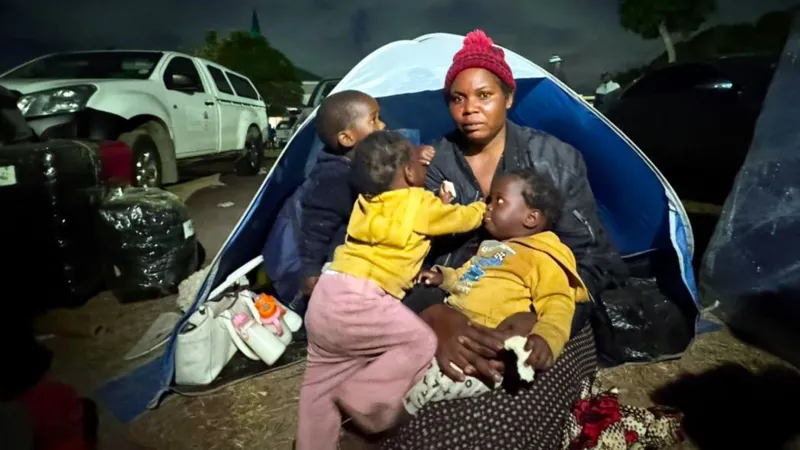 Fear Grips Migrants as South Africa's Anti-Immigration Deadline Nears Mediaage NG DURBAN, SOUTH AFRICA – Thousands of undocumented migrants in South Africa are living in fear as a June 30 deadline issued by anti-immigration groups for foreigners to leave the country draws closer.