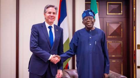 US Assures Nigeria On Strong Security Partnership Mediaage NG ABUJA, Nigeria - Mediaage NG News - West Africa's security issues were discussed between Nigerian President, Bola Tinubu and visiting US Secretary of State, Anthony Blinken, who is on a four-countty African tour.