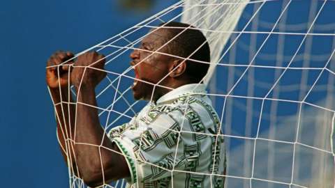 Google Honours Late Nigerian Football Star Yekini Mediaage NG Google has honoured the late Nigerian footballer Rashidi Yekini with a doodle on what would have been his 60th birthday.