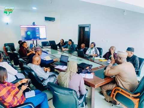 ACReSAL To Partner Mercy Corps On Peace Building Mediaage NG Aiming to stop the tide of violence, conflicts, insurgencies and other challenges in Nigeria, the Agro-Climatic Resilience in Semi-Arid Landscapes (ACReSAL) has said it is partnering with Mercy Corps on peace building and conflict resolution across the project implementing states, especially, northern states affected by conflicts.