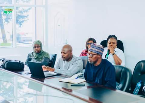 ACReSAL To Partner Mercy Corps On Peace Building Mediaage NG Aiming to stop the tide of violence, conflicts, insurgencies and other challenges in Nigeria, the Agro-Climatic Resilience in Semi-Arid Landscapes (ACReSAL) has said it is partnering with Mercy Corps on peace building and conflict resolution across the project implementing states, especially, northern states affected by conflicts.