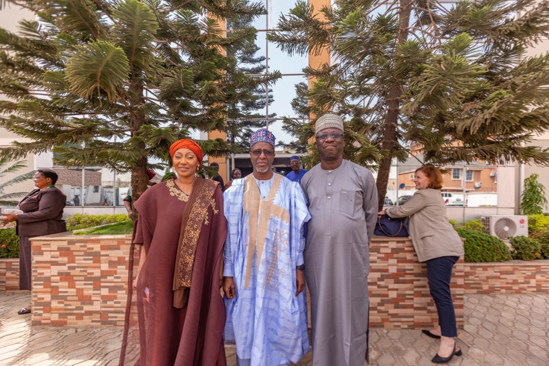 ACReSAL: Minister Calls For Increased Collaboration To Save The Environment Mediaage NG The Nigerian Minister of Environment has revealed that addressing climate change is of keen interest to President Bola Tinubu who is concerned about the rapid encroachment of desertification in the northern parts of the country.