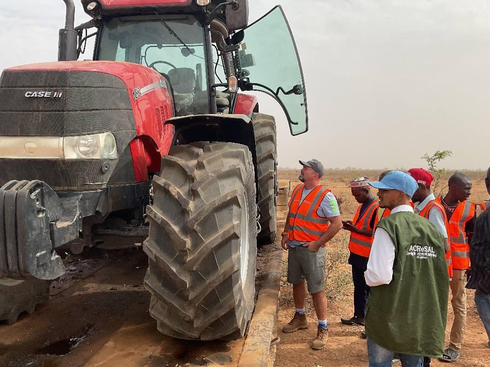 FAO Begins Training For ACReSAL Officials On Land Preparation Utilizing Delfino Plough Mediaage NG The Food and Agriculture Organization (FAO) recently commenced a field-level training program for ACReSAL officials, with the focus on land preparation, using the Delfino plough.