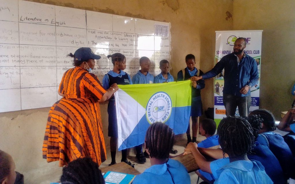 A Sound Mindset Creates Opportunities For Success - SDF Mediaage NG Whatever happens to you, ensure it does not affect your positive mindset because, it is only with a sound mindset that will push you to that success you are aiming at. That's the reason the mental health club is here to help.