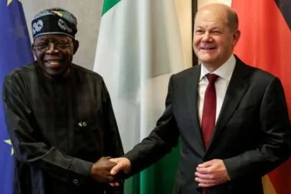 Germany In Talks With Siemens To Improve Nigeria's Electricity Supply Mediaage NG Berlin, Germany - Mediaage NG News - The German government is in talks with electronics giant Siemens to help Nigeria, which experiences frequent power blackouts, to improve electricity supply, according to German state broadcaster Deutsche Welle.