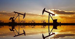Oil Eases Ahead of US, China Data Mediaage NG SINGAPORE, July 10 (Mediaage NG) - As investors tread cautiously ahead of fresh economic data from top consumers, the United States and China this week, oil prices dipped in Asian trade on Monday.